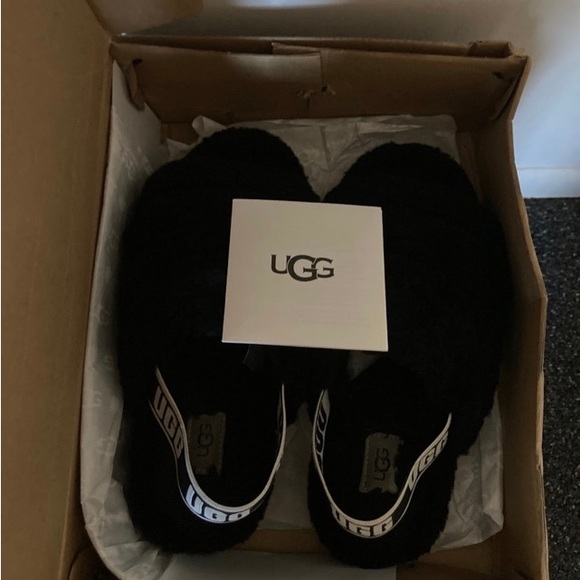 UGG Fluff Yeah Slippers - Picture 7 of 8